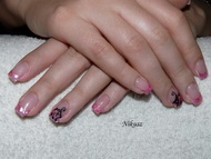 Tört kagyló és zselé díszítés