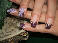 Best Nails - q