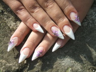 Best Nails - q