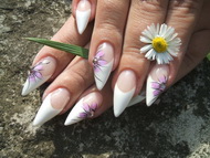 Best Nails - q
