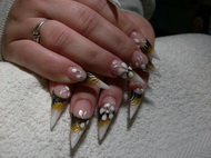 Porci köröm zselé dísszel