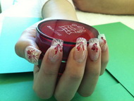 Best Nails - Edinának magenta kagyló lapocskákkal..