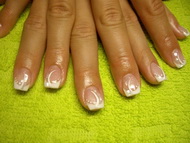 Fehér,törtkagylós