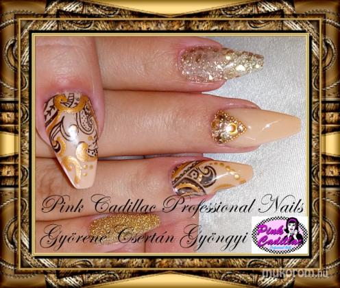 Gyöngyi Györené Csertán - Gold nail art - 2018-10-19 19:16