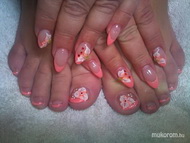 kézen lábon is gyönyörű