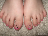 rózsaszín francia tappancsokkal