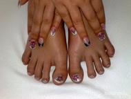 Best Nails - a nagy kedvenc másik készítésben lábbal