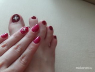 kézen gellac lábon lakk akril és swarovski
