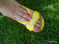 Dórikám kész körömmodell öt évesen