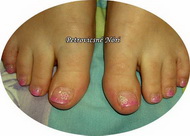 lábköröm díszítés zselével