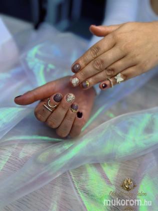 Farkas Lia - Saját köröm erősítése gél lakkal - 2025-12-14 13:05