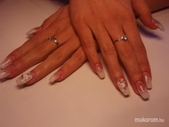 Épített porcelán porcelán díszitéssel