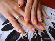 porcelán körmök akril festésse