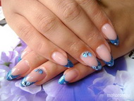 porcelán körmök akril festésse