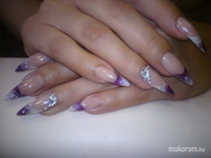 Kolléganőmnek negyedik évfordulónkra