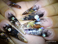 Feldíszítve Sajátom