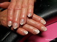 Saját köröm megerősítése