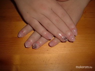 egyszínű fekete masnival