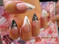 Best Nails - fekete fehér 