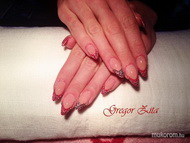 Majdnem 200 db kövecske