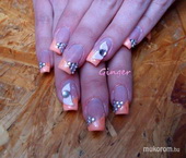 Porcelán strasszokkal