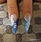 porcelán kékség porci virágokkal