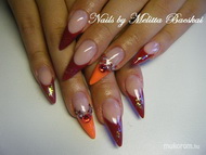 Porcelán műköröm