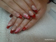 Saját körömre akril díszítéssel