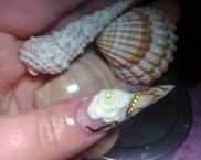 Porcelán műköröm virággal 2