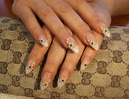 Best Nails - porcelán porci virágokkal