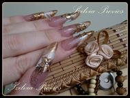 Orosz mandula arany akril virágokkal