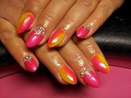 Vidám gél lakk kövekkel