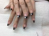 Best Nails - yin yang