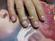 Saját köröm megerősítése