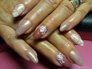 Gél lakk rózsákkal