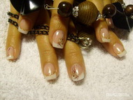 Edinának mindig francia