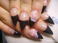 rózsaszín virággal