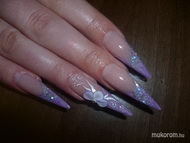 porcelán virág akril díszítéssel