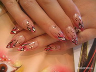 nóri füstfóliávaldíszítve