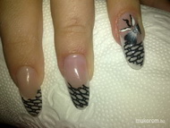 Porcelán csipkével