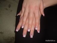 Porcelán díszítéssel