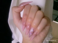 giga zselével díszítve