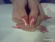 porcelán akvarel diszitéssel