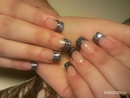 csillogás és más semmi