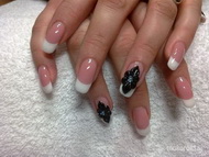 egy kis porcelán diszités