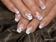 Márti 5 hetes körme