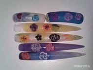 porcelán virágocskáim már egész szépek 