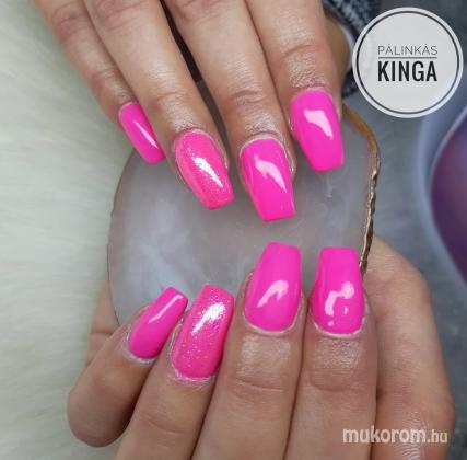 Pálinkás Kinga - Neon pink körmök - 2021-01-21 09:41