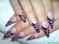 Best Nails - -