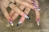 Cystal Nails